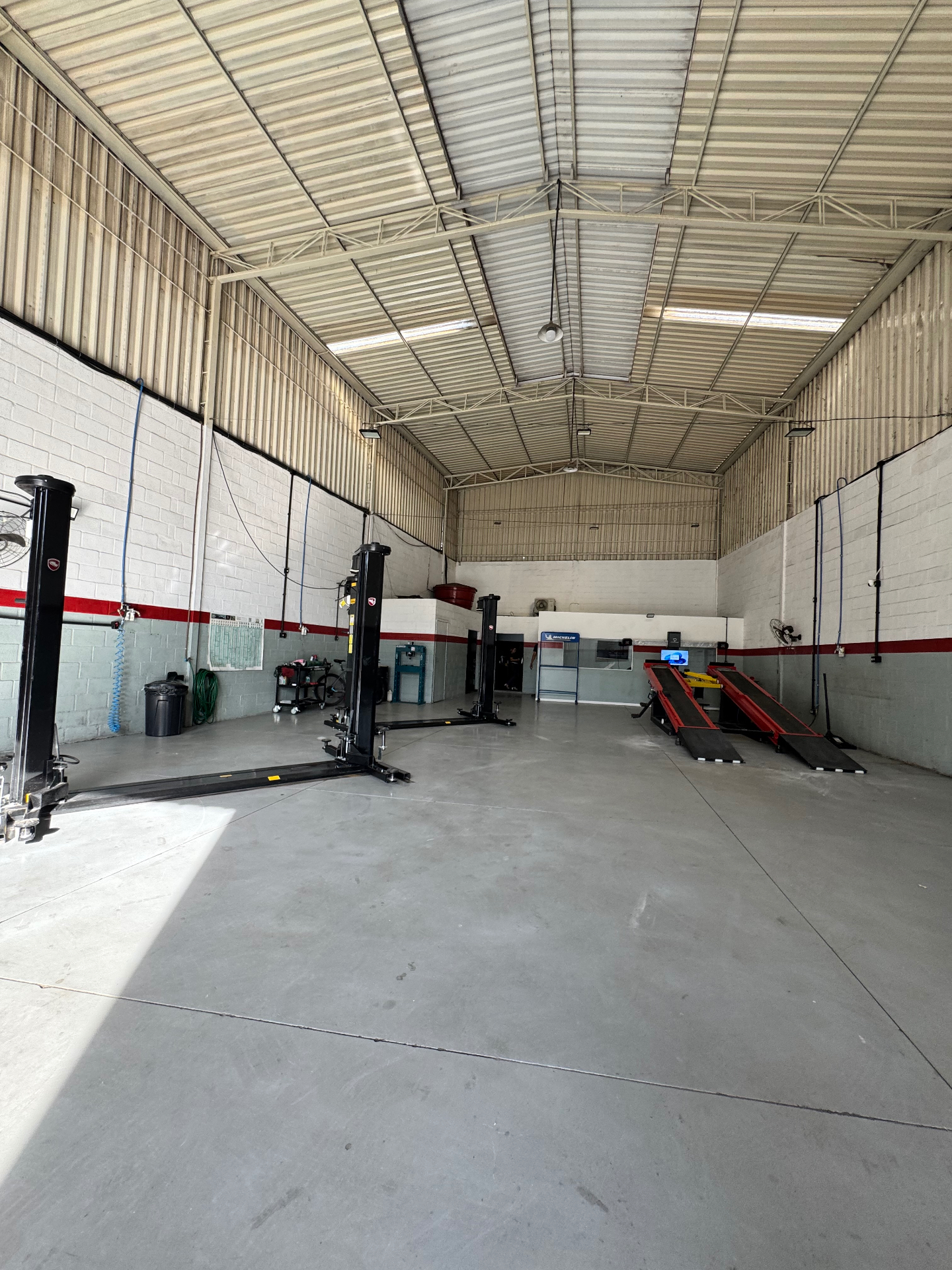 Estrutura da oficina Auto Elite em Vila Velha